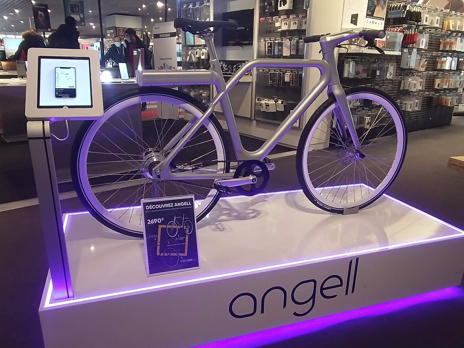 Le vélo Angell Bike est disponible à la Fnac de Bordeaux